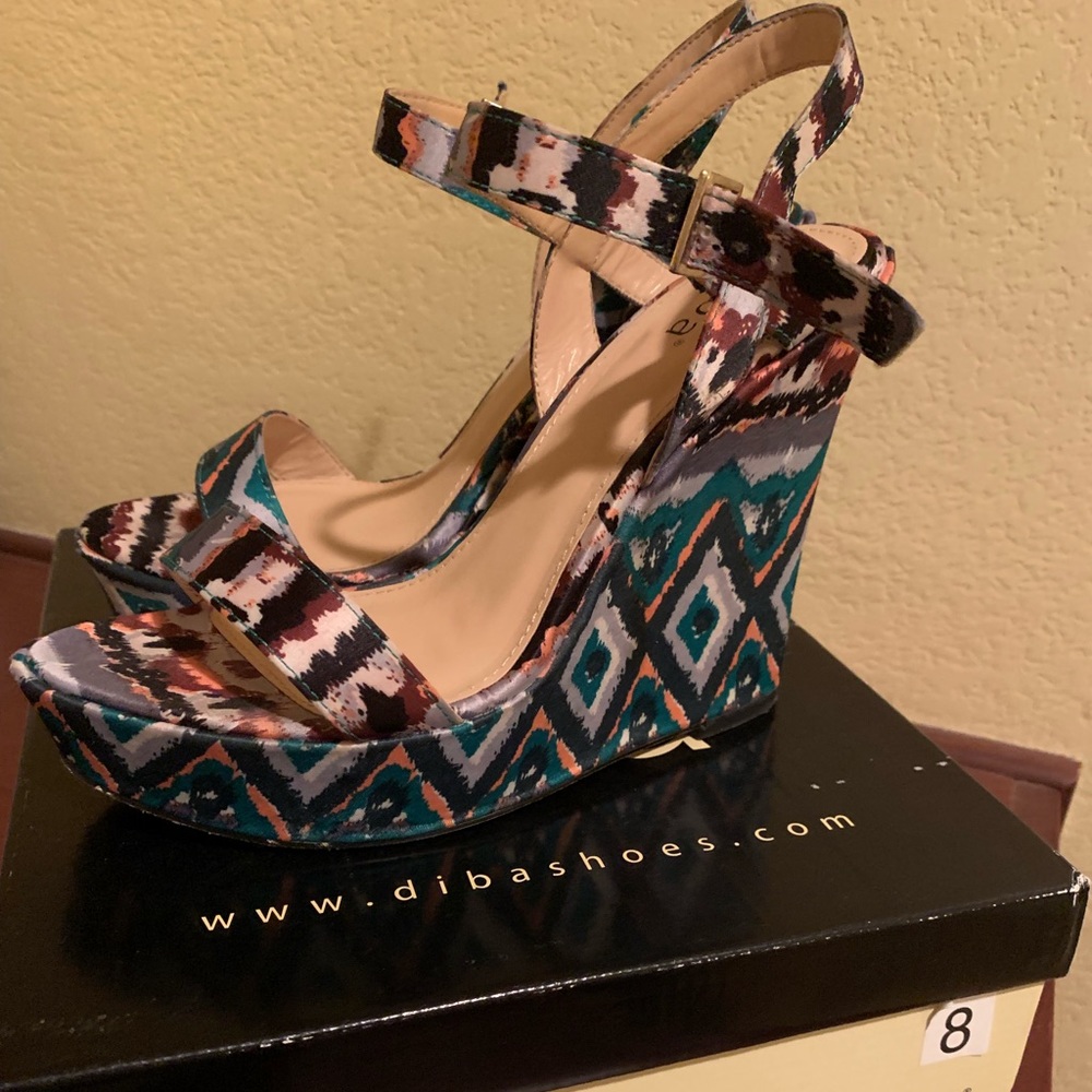 Diba Mutli-Color Wedges Size 8 US